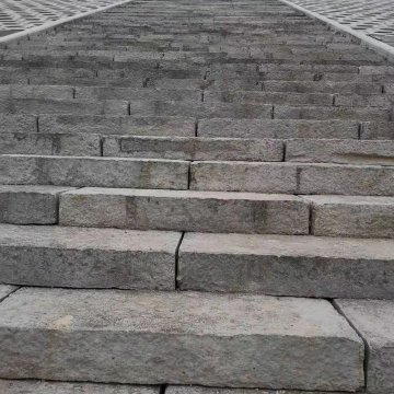 兰溪水亭乡西方坞二十二水库，马涧镇清水塘水库等堤坝护坡采用我厂生产的仿真条石。